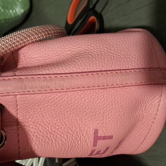 Marc Jacobs The Bucket Pink Mini Bag Is Missing The Shoulder Strap - Picture 7 of 11